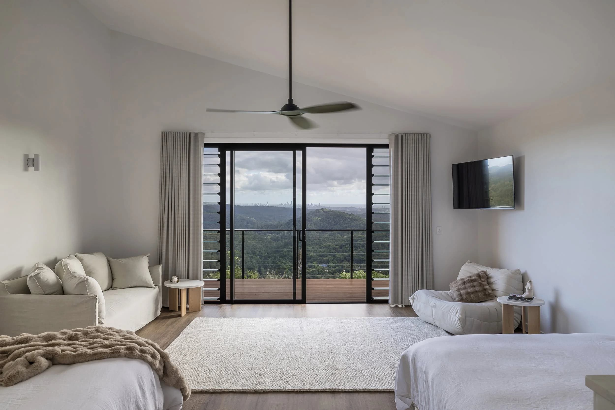 Shared eco villa with twin beds